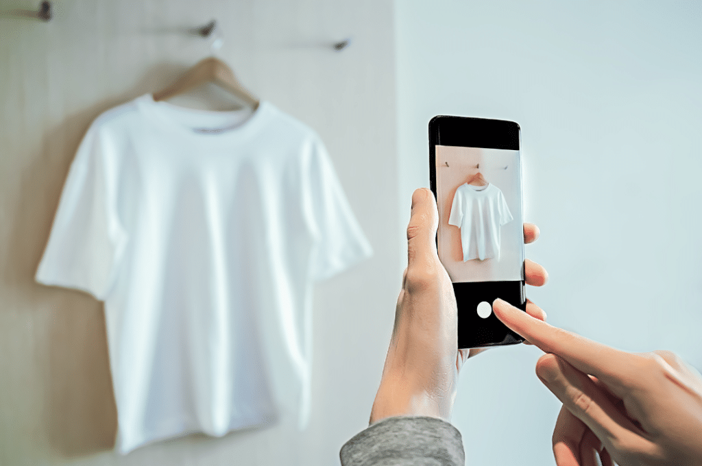 Vendre des vêtements en ligne : comment avoir de la visibilité ?